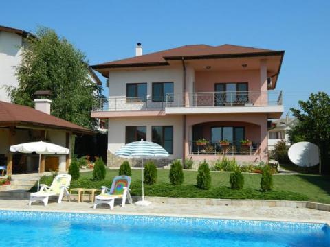 Купить недвижимость в пригороде Варны: село Близнаци