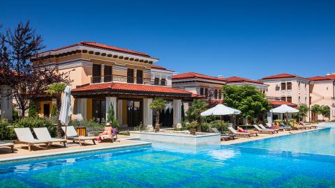 Недвижимость в Болгарии с бассейном - стоит ли покупать