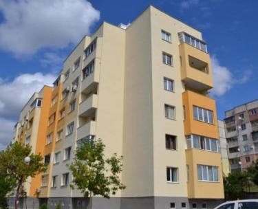 Болгарский панельный дом после санации