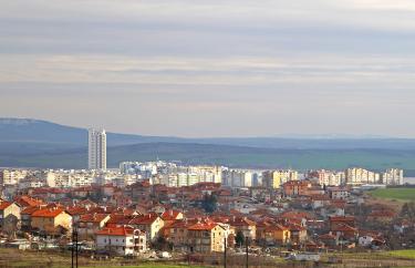 Небоскреб в Меден Руднике, Бургас