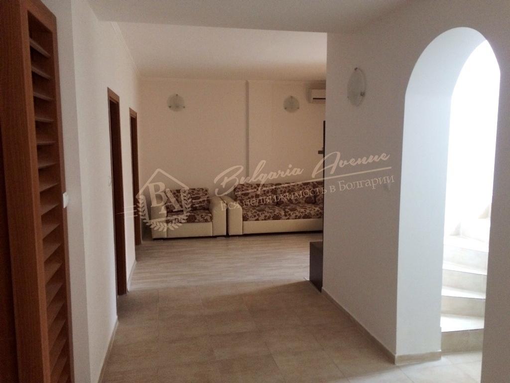 Дом, Villas Romana, Елените