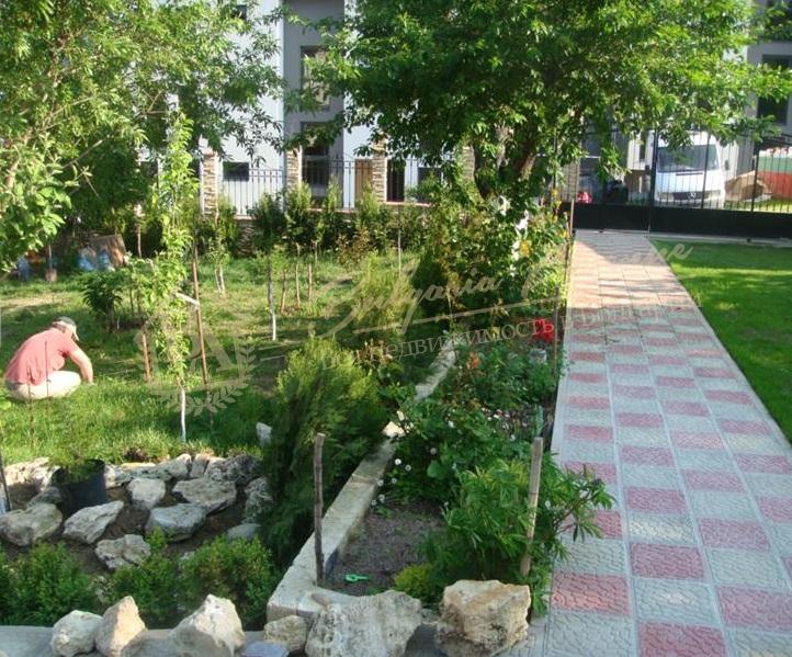 Частный дом с собственным садом в престижном районе г.Варны