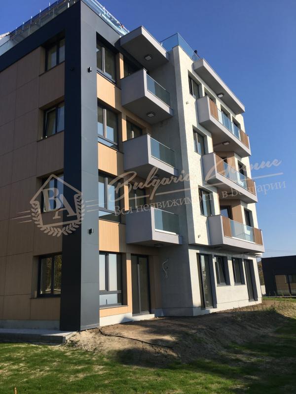 Трехкомнатная квартира в районе Св.Никола, рядом с парком в г.Варна.