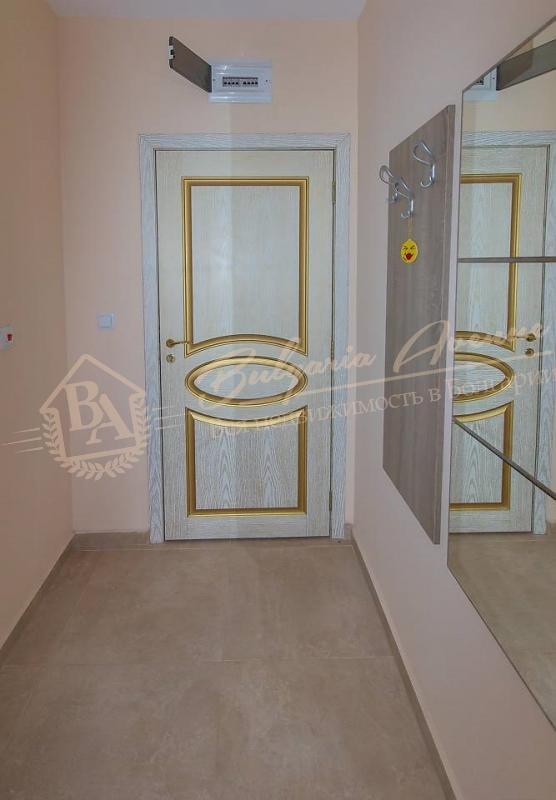 Меблированная студия в элитном комплексе на второй линии в г.Поморие