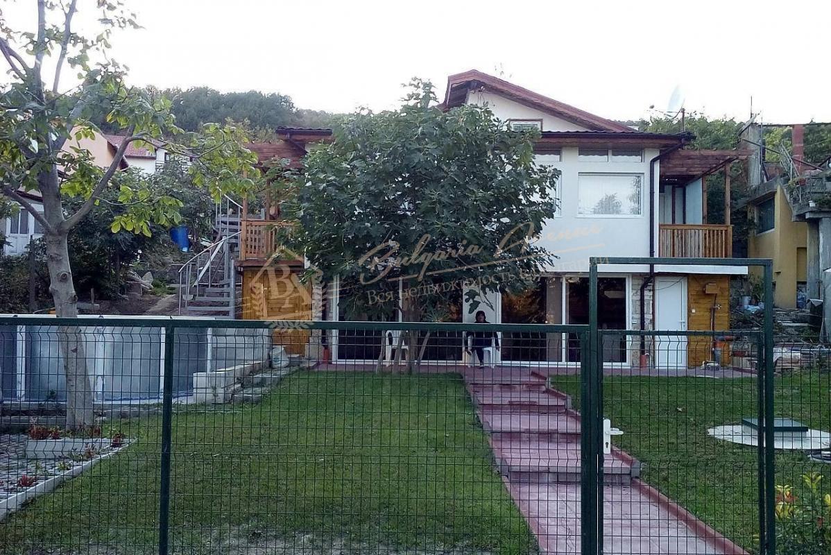 Дом в Балчике, в километре от Дворца и Ботанического сада