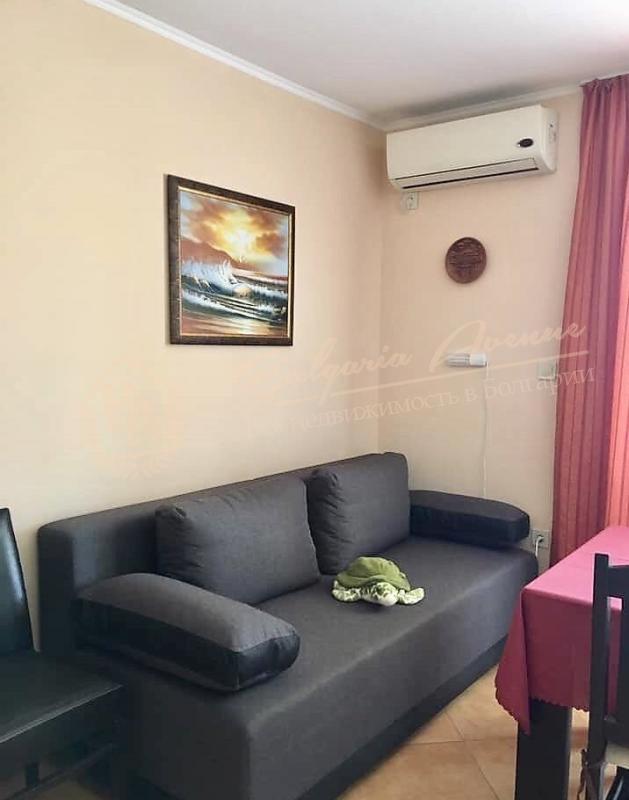 Трехкомнатная квартира с мебелью в 150 м от моря, к.Солнечный берег