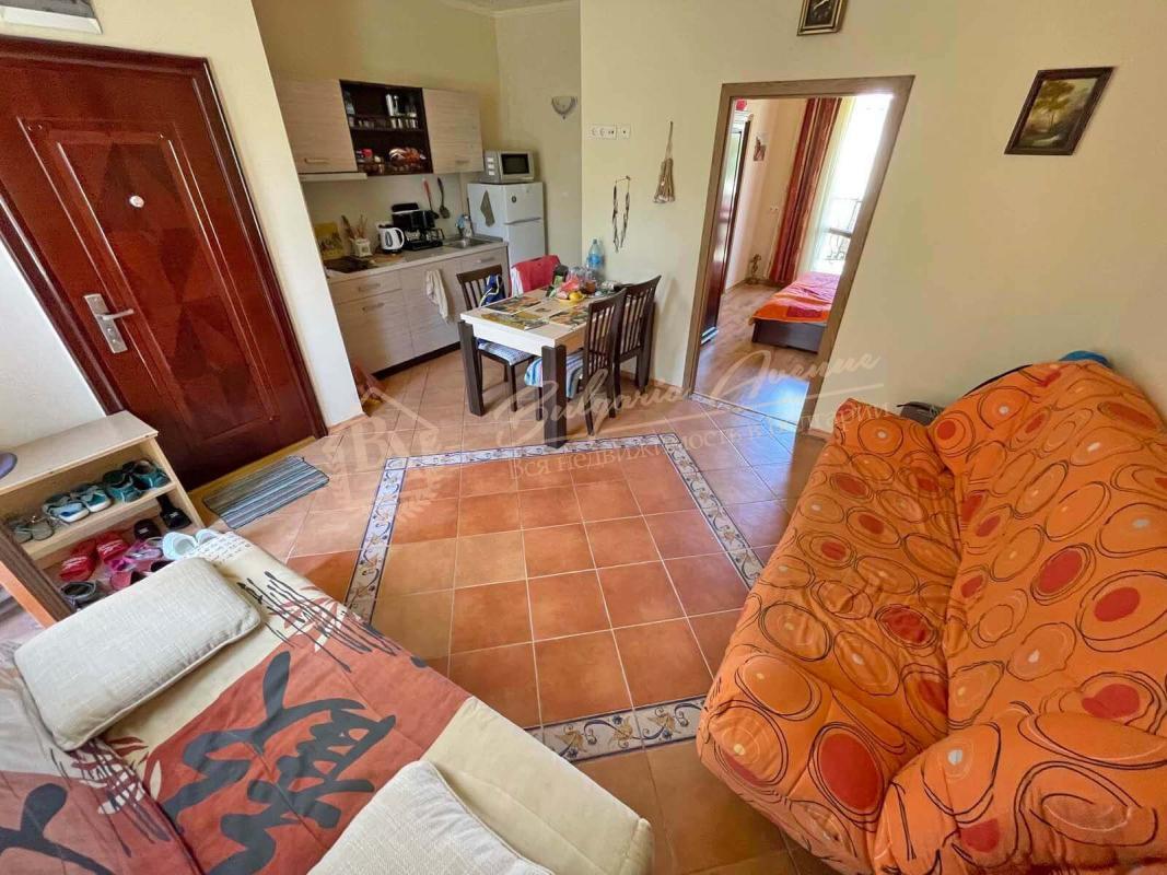 Двухкомнатная квартира в комплексе VILLA ROMANA, Елените