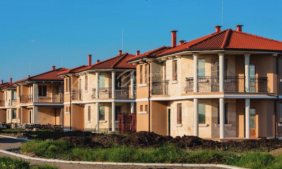 Виллы на побережье Черного моря от 190.000 euro - жилой комплекс Pomorie Luxury Village  