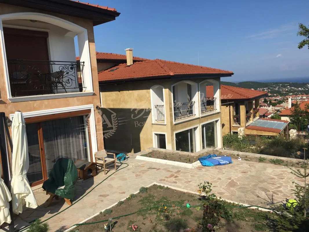 Новый, частный дом с панорамой на море в г.Варна