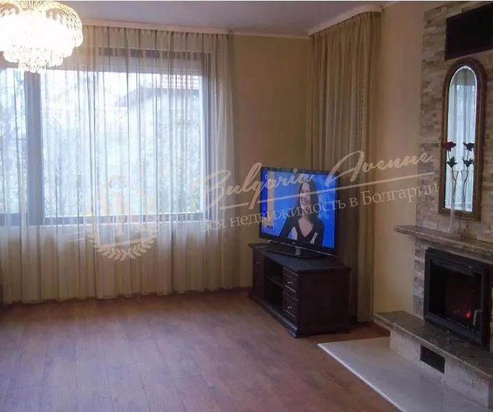 Дом с.Орешак, 4 спальни