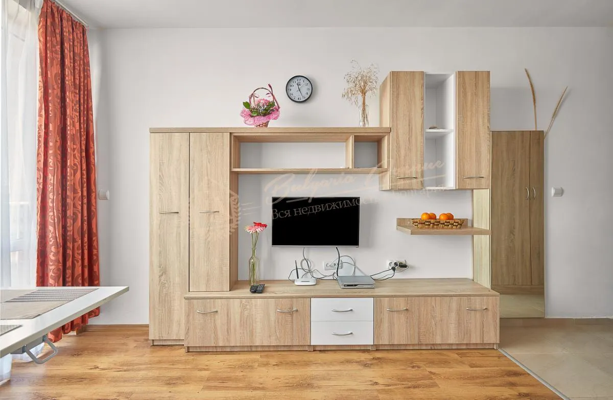 Студия в жилом комплексе около южного пляжа, г.Несебър