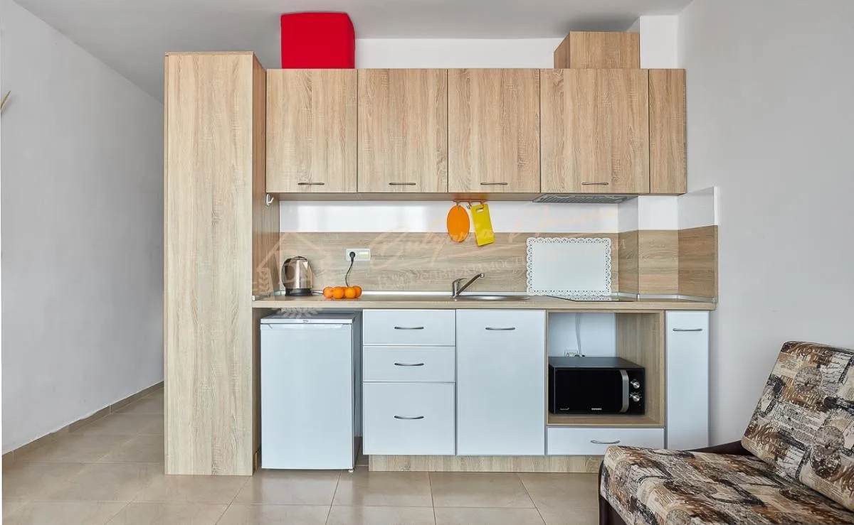 Студия в жилом комплексе около южного пляжа, г.Несебър