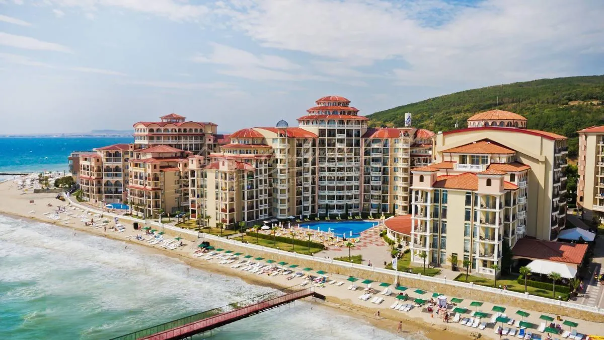 Студия, Andalucia, Елените