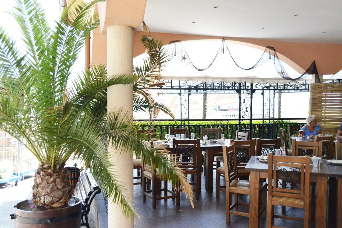 Апартамент с 2 спальнями, Andalucia, Елените