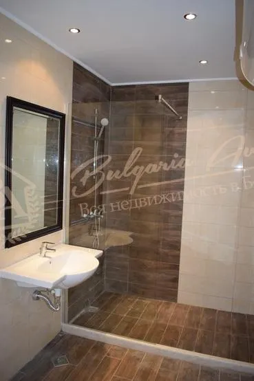 Апартамент с 2 спальнями, Кабакум, г.Варна