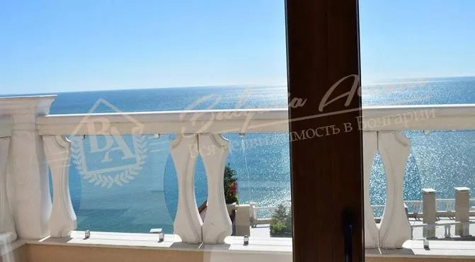 Апартамент с 2 спальнями, Кабакум, г.Варна