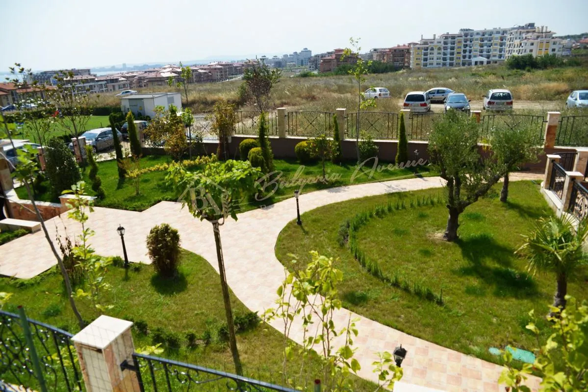 Апартамент с 2 спальнями, Mellia Vlas, г.Святой Влас