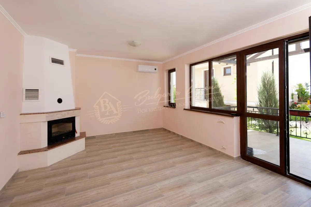 Таунхаус, Villas Saint Georgie, Кошарица