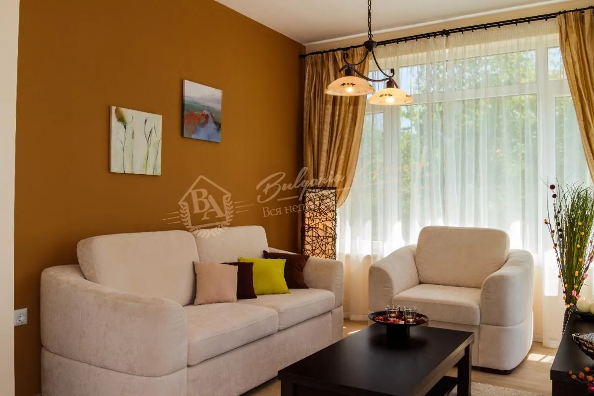 Двухэтажная вилла рядом с курортом Солнечный Берег