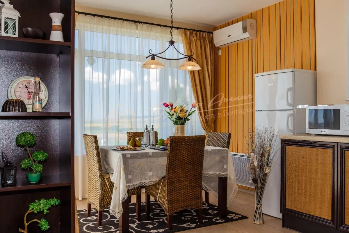 Двухэтажная вилла рядом с курортом Солнечный Берег