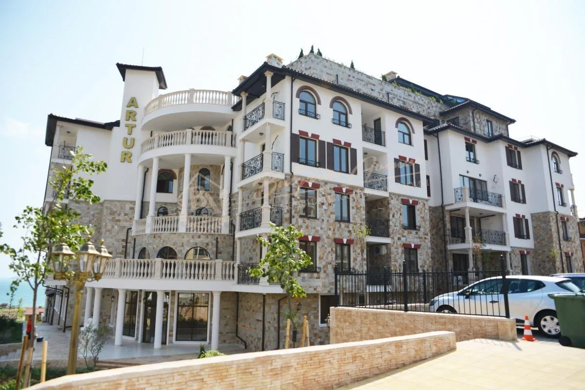 Студия, Artur, г.Святой Влас