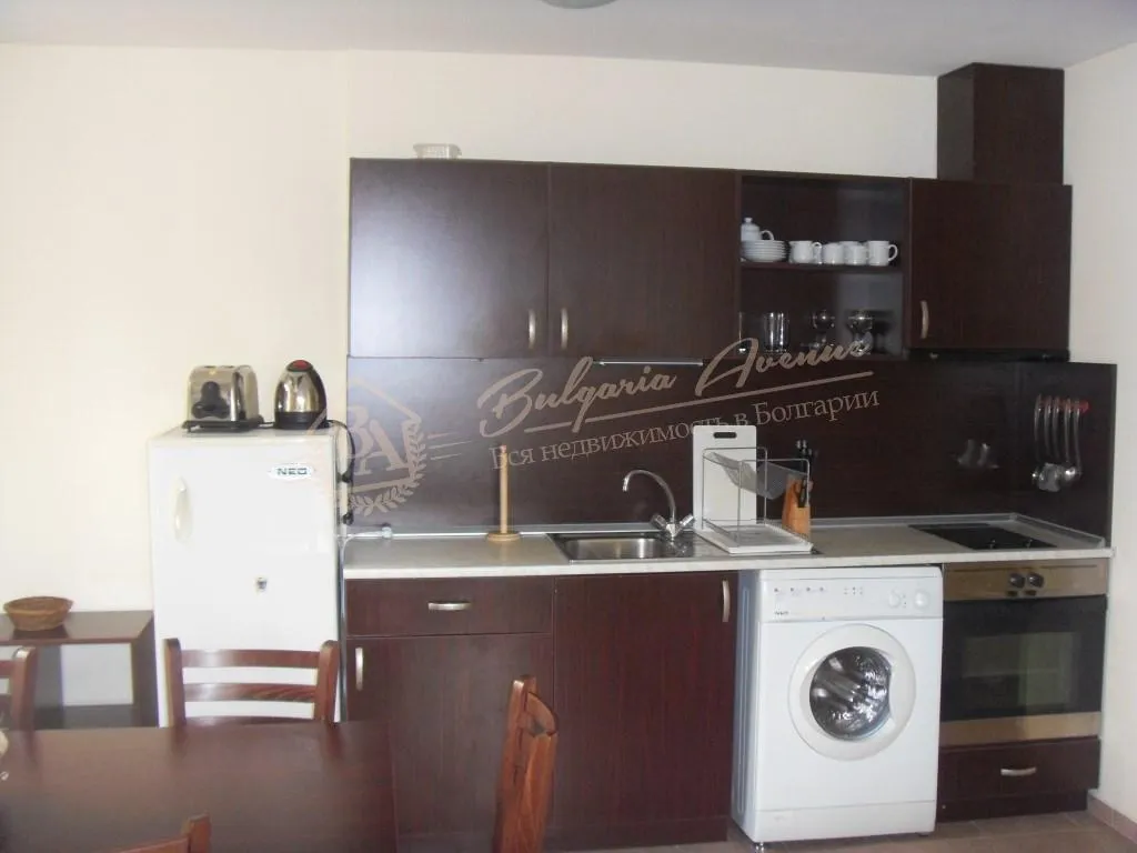 Апартамент с 2 спальнями, Crown Fort, г.Святой Влас