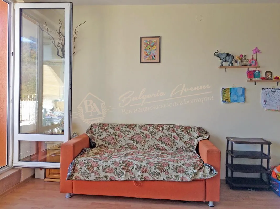 Студия, Crown Fort, г.Святой Влас