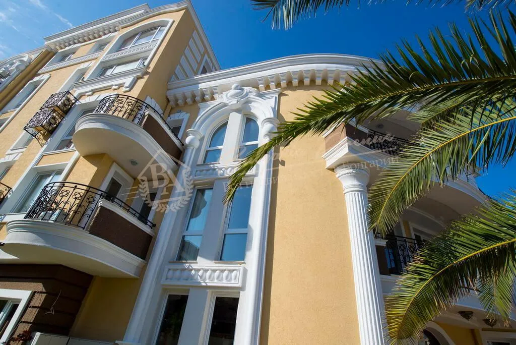 Квартиры от застройщика, Messembria Palace, г.Солнечный Берег