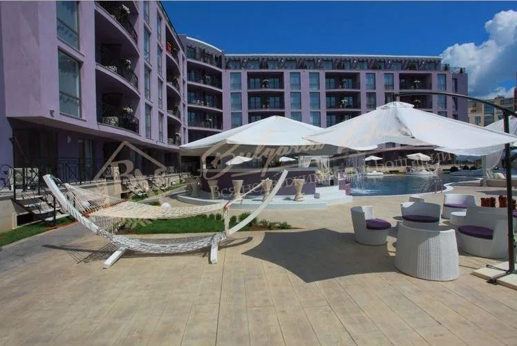 Отличная двухкомнатая квартира, Rainbow, г.Солнечный Берег