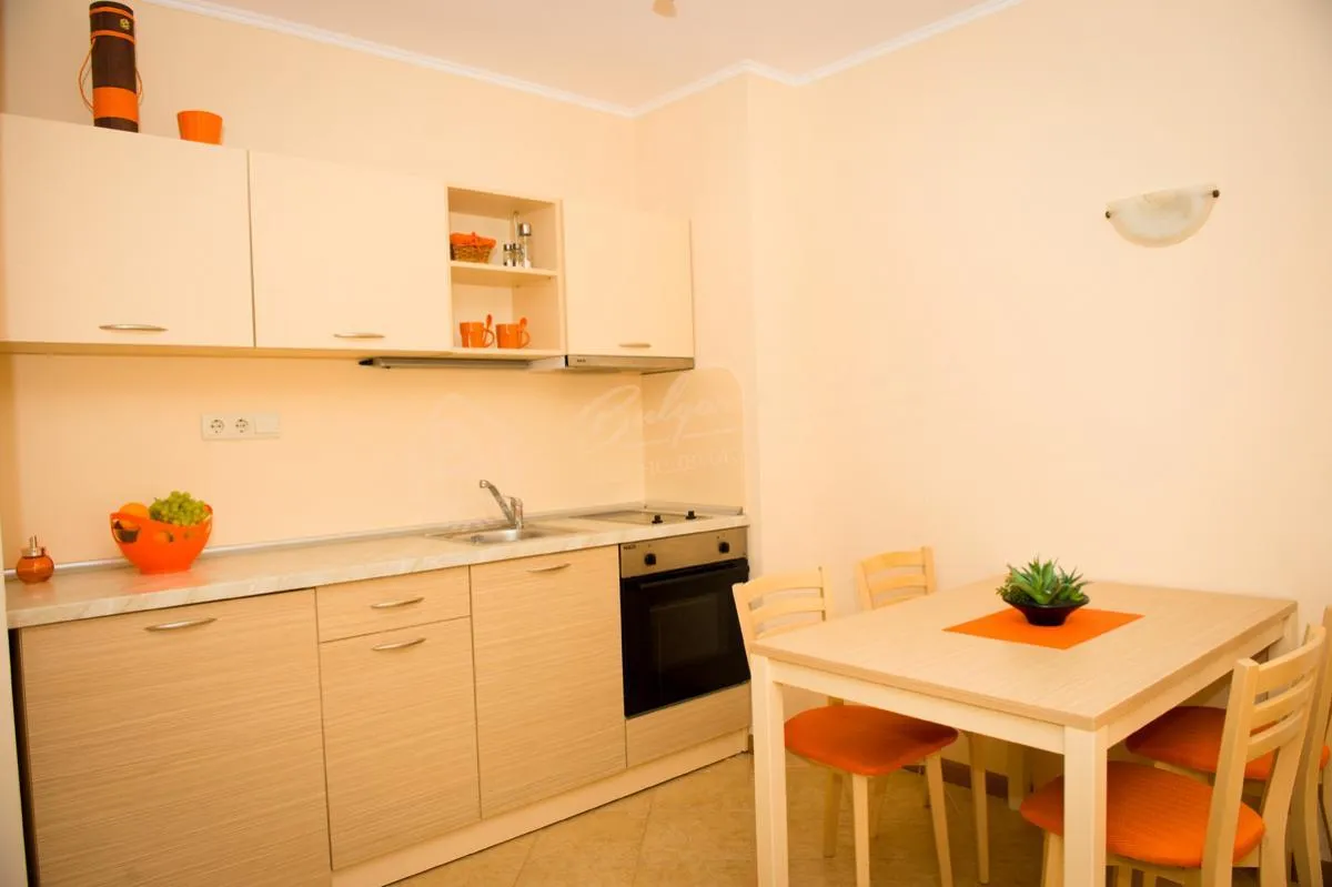 Отличный апартамент с 1 спальней, Royal Sun, г.Солнечный Берег