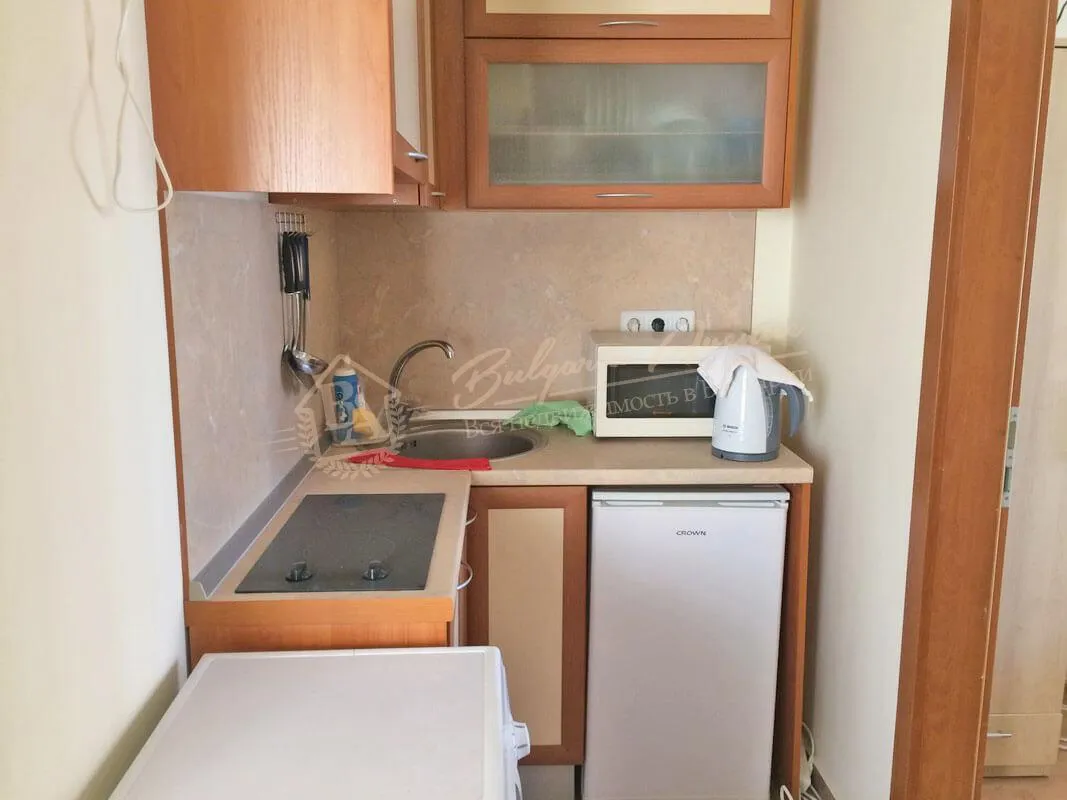 Трехкомнатную квартиру, Crown Fort, г.Святой Влас