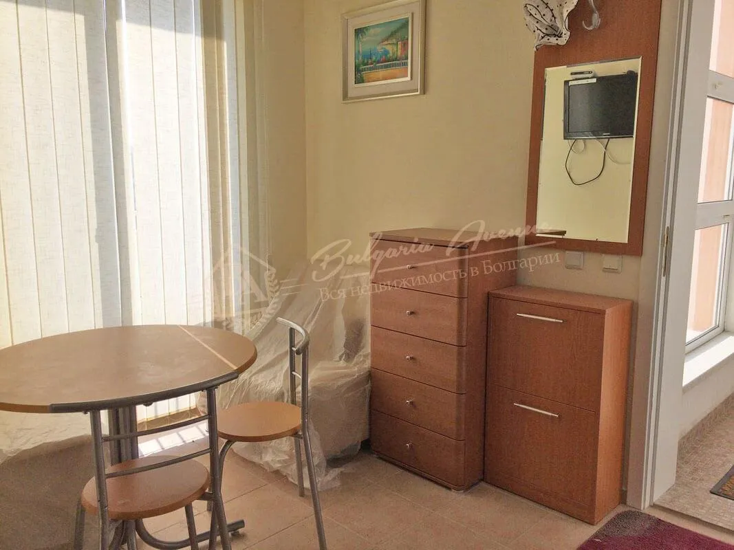 Трехкомнатную квартиру, Crown Fort, г.Святой Влас