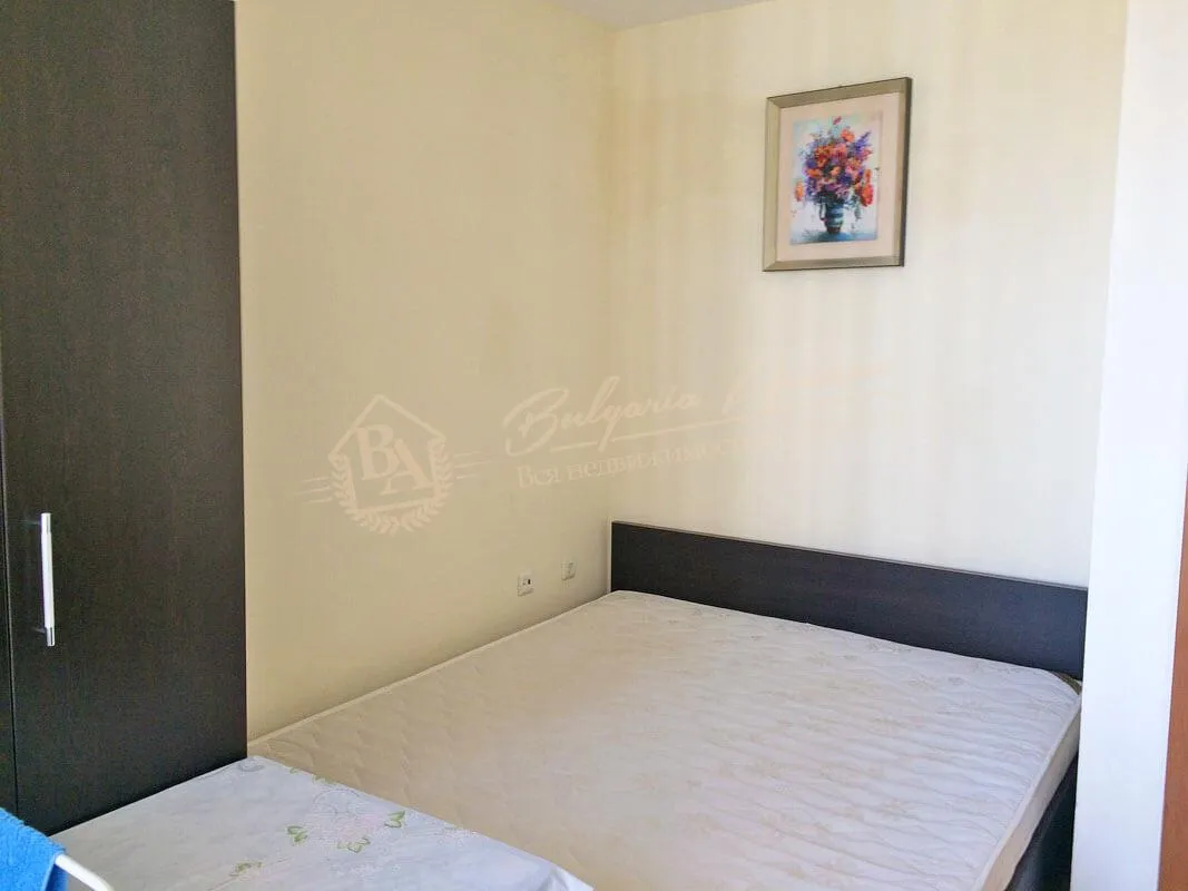 Трехкомнатную квартиру, Crown Fort, г.Святой Влас