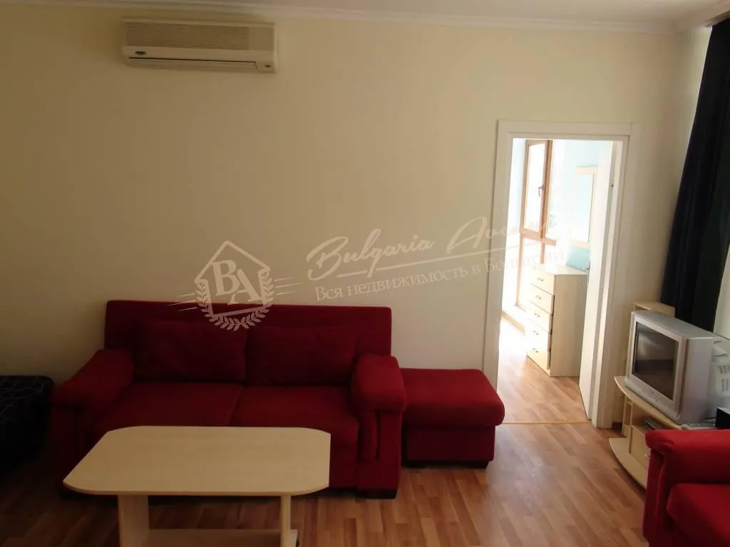 Добротный большой апартамент, Sun City, г.Солнечный Берег