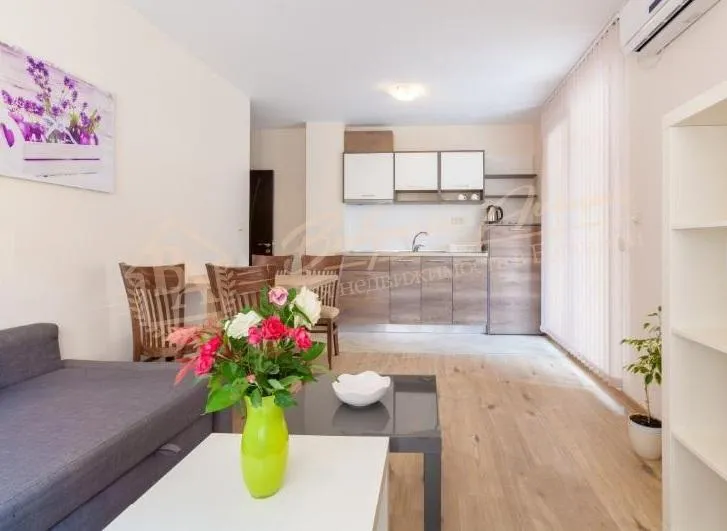 Жилой дом от застройщика. Без таксы поддержки, г.Поморье