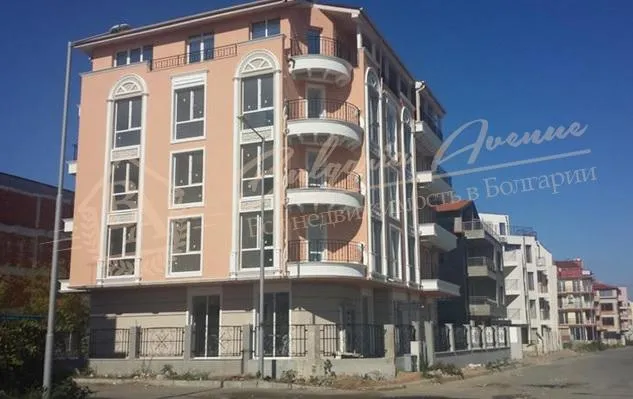 Квартира с 1 спальней, Жилой дом. Без таксы поддержки. г.Несебр