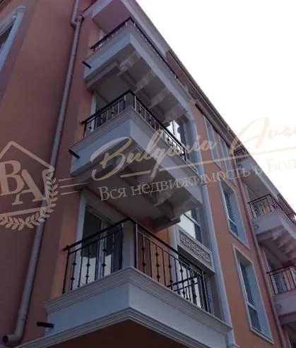 Квартира с 1 спальней, Жилой дом. Без таксы поддержки. г.Несебр