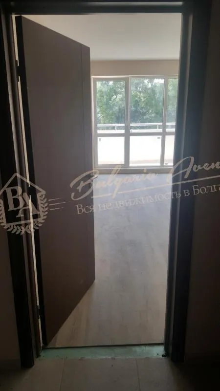 Просторная квартира с 1 спальней и ремонтом в г.Варна