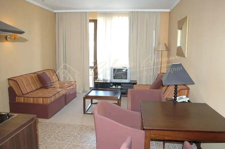 Люксово оборудованный двухкомнатный апартамент, Royal Beach Barcelo, г.Солнечный Берег