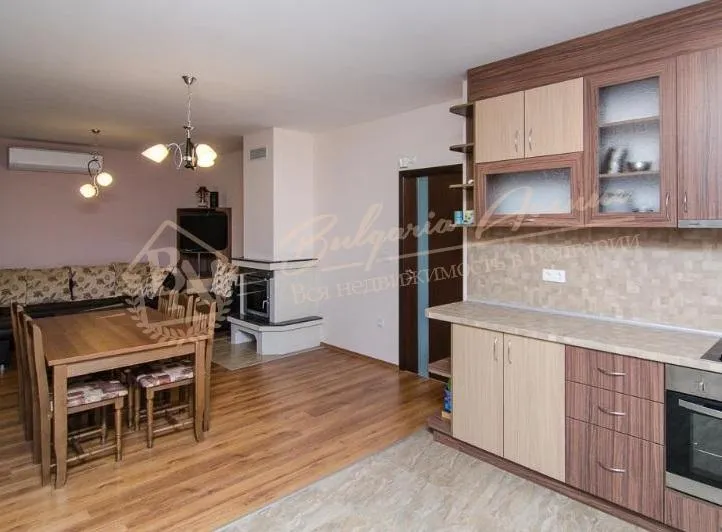 Отличная локация. Новый дом с двором в городе Варна