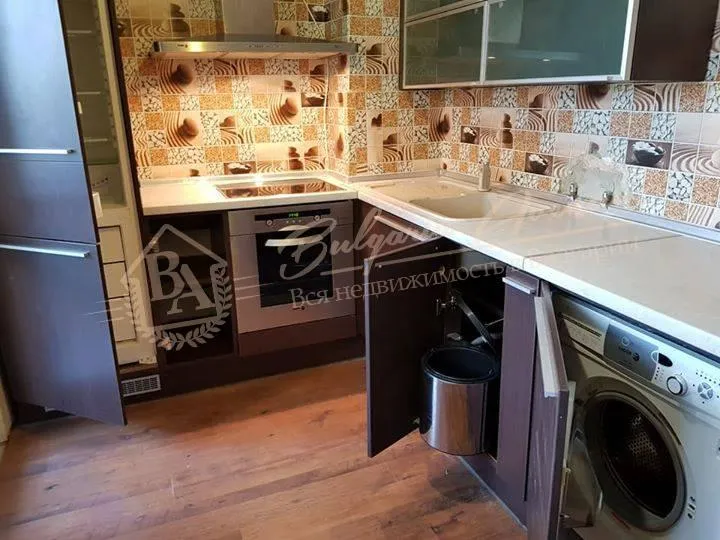 Трехкомнатная квартира для инвестиции, Центр г.Варна