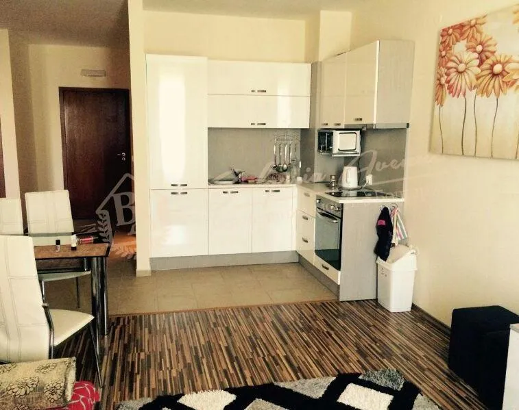 Супер цена! Апартамент с 1 спальней с видом на море, 100м от пляжа. к.Золотые Пески!!!