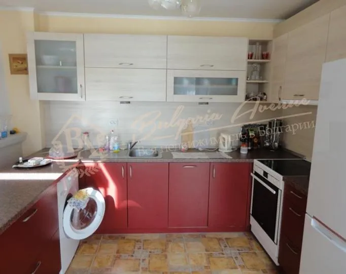 Современный уютный новый дом у моря с участком, область Варна