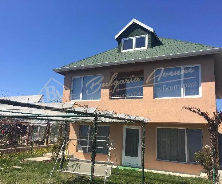 Отличная локация. Частный дом с участком в городе Варна