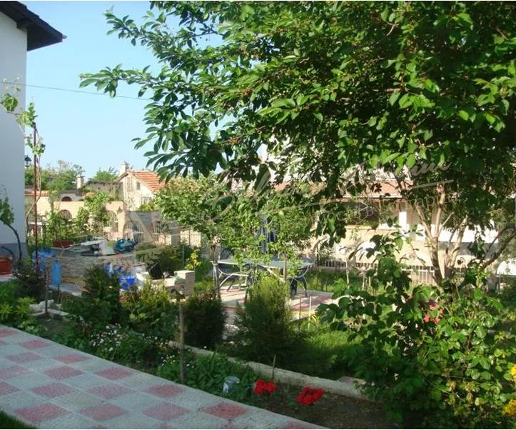 Частный дом с собственным садом в престижном районе г.Варны