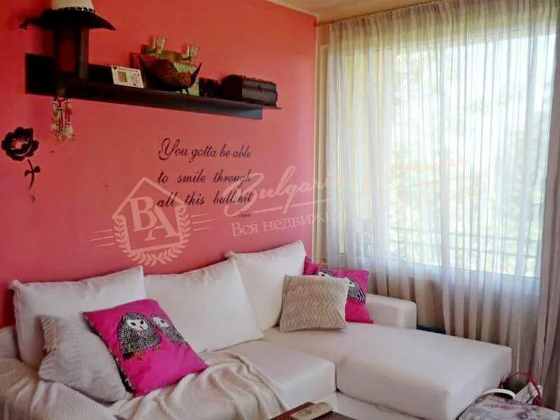 Просторный одно-фамильный дом с видом на море в г.Варна