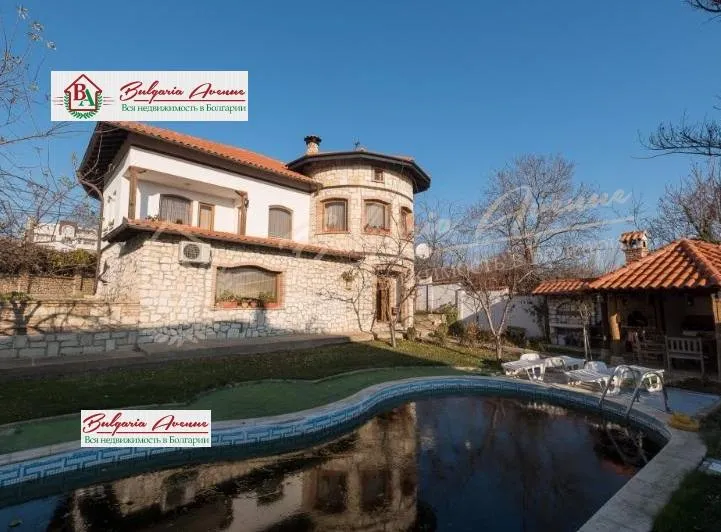 Дом из естественных материалов класса люкс, близость к морю, г.Варна