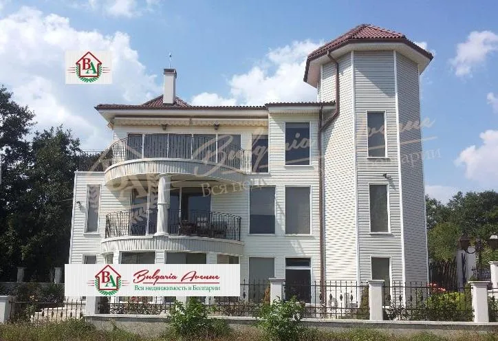 Трехэтажный люксозный дом высокого качества, 500м до моря, г.Варна