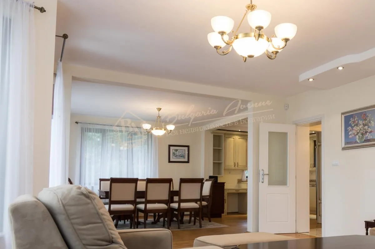 Элитный, частный дом на первой линии Морского Приморского Парка, г.Варна