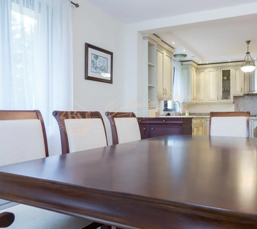 Элитный, частный дом на первой линии Морского Приморского Парка, г.Варна